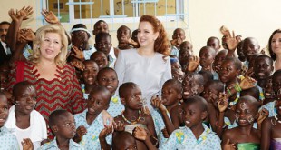 Deux premières Dames et les enfants ivoiriens