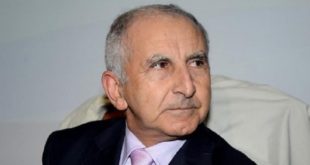 Tajeddine Housseini, Professeur, relations internationales