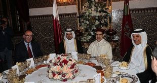 Le Roi Mohammed VI offre un dîner en l’honneur du Premier ministre et ministre de l’Intérieur du Qatar