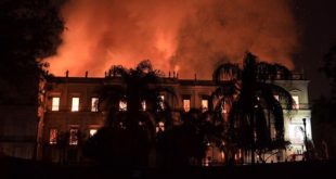 Terrible incendie au célèbre musée brésilien Rio De Janeiro