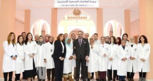 SM le Roi inaugure deux projets solidaires destinés à renforcer l’offre médicale au niveau de la médina de Marrakech