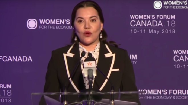 En Vidéo Les plus belles réalisations de la femme à travers le monde