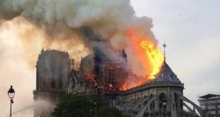 Paris : Violent incendie à la cathédrale Notre-Dame