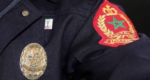 Meknès : Des policiers contraints de brandir leurs armes pour arrêter un individu qui agressait des citoyens