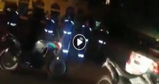 Covid-19 [vidéo] : Des policiers rendent hommage aux marocains