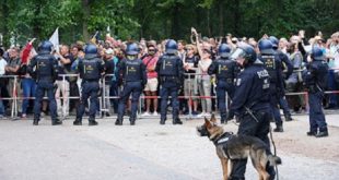 Manifestation Anti Restrictions à Berlin