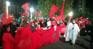 Imposante manifestation des Marocains pour dénoncer les actes criminels du polisario