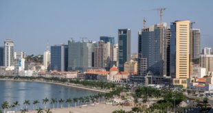 L’angola Va S’endetter De Plus D’1 Mm€