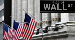 Wall Street débute la semaine en hausse