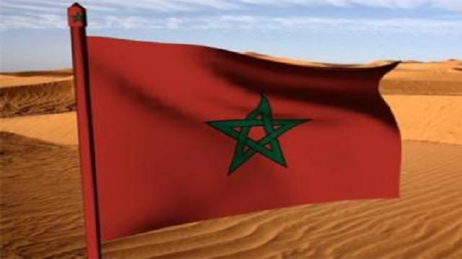 maroc drapeau désert