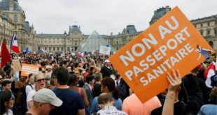 France,manifestants,pass sanitaire