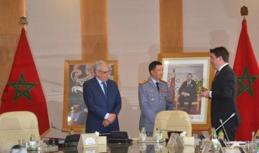 Abdeltif Loudyi reçoit le ministre délégué allemand de la Défense