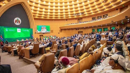 Banjul | Projection d’un documentaire sur le 50è anniversaire de l’OCI et le rôle du Comité Al Qods, présidé par SM le Roi