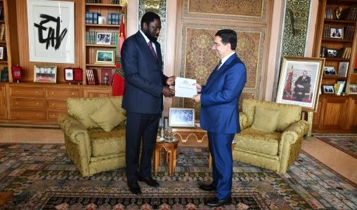 Nasser Bourita reçoit le MAE gambien, porteur d’un message écrit du Président de la Gambie à SM le Roi