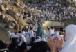 Les pèlerins convergent vers le Mont Arafat pour accomplir le pilier majeur du Hajj