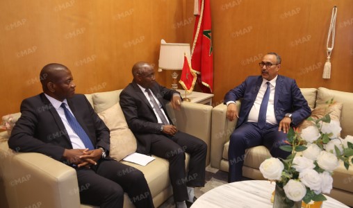 Une délégation de diplomates ivoiriens s’informe de la dynamique de développement à Dakhla-Oued Eddahab