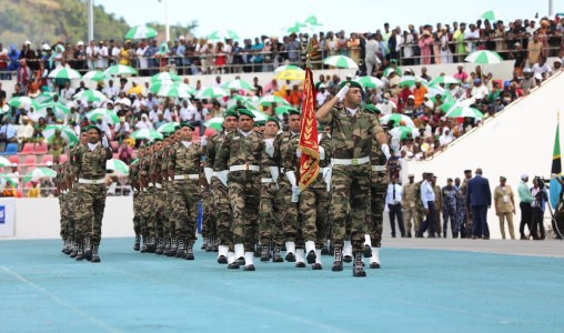 Les FAR participe à la commémoration du cinquantenaire de l'indépendance des Comores