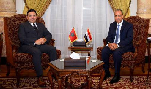 Nasser Bourita s’entretient au Caire avec son homologue égyptien Badr Abdel Aaty