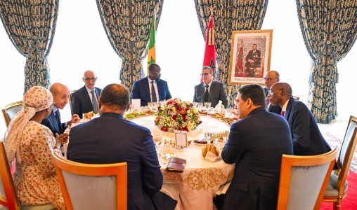 SM le Roi offre un déjeuner en l’honneur du Premier ministre sénégalais et la délégation l’accompagnant