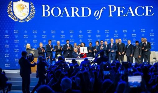 Davos | Sur Instruction de SM le Roi, M. Bourita procède à la signature de la Charte constitutive du Conseil de Paix