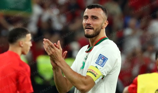 Le footballeur marocain Ghanem Saïss annonce sa retraite internationale