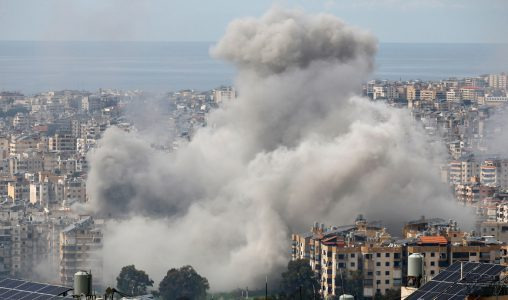 L’armée israélienne intensifie ses attaques contre des cibles du Hezbollah à Beyrouth