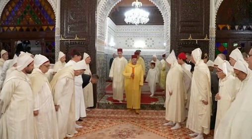 SM le Roi Mohammed VI préside une veillée religieuse en commémoration de Laylat Al Qadr