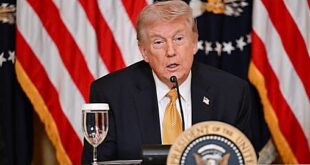 Le président Donald Trump annonce des échanges constructifs avec l’Iran et suspend des frappes