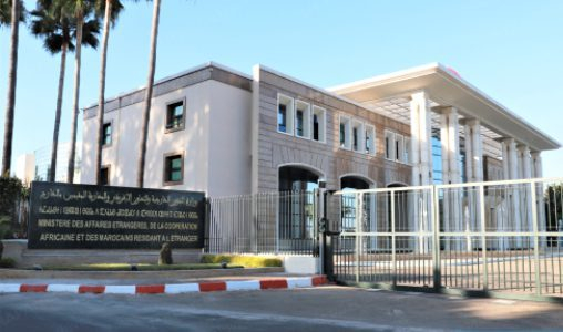 Le Maroc condamne l’attaque armée ayant visé une réception à Washington, en présence du Président Donald Trump