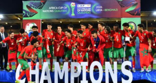L’équipe nationale U17 a remporté, dimanche à Benghazi (Libye), le tournoi de l’Union Nord Africaine de Football (UNAF) en signant un parcours sans faute, après sa victoire lors de la dernière journée face à la sélection libyenne sur le score de 3 buts à 1.