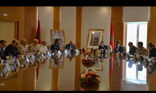 M. Loudyi reçoit le Conseiller militaire supérieur britannique pour le Moyen-Orient et l’Afrique du Nord